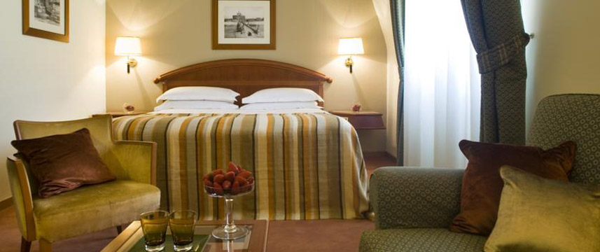 Starhotels Metropole - Double Bedroom Starhotels Metropole - Double Bedroom