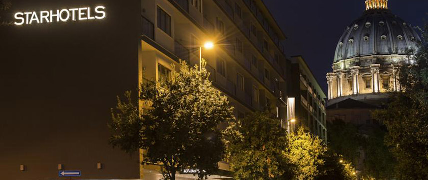 Starhotels Michelangelo - Exterior Night Starhotels Michelangelo - Exterior Night