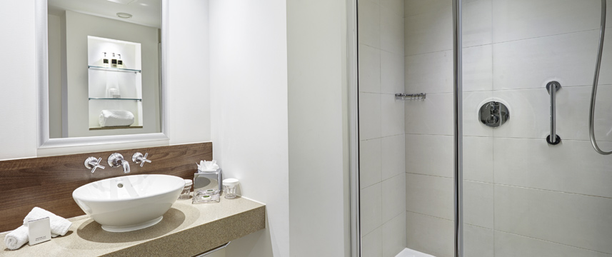 Staybridge Suites Newcastle - Shower Room