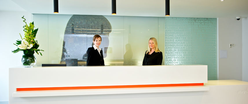 Staycity Serviced Apartments London Heathrow - Reception