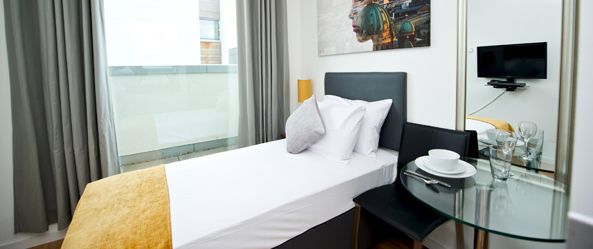 Staycity Serviced Apartments London Heathrow - Single