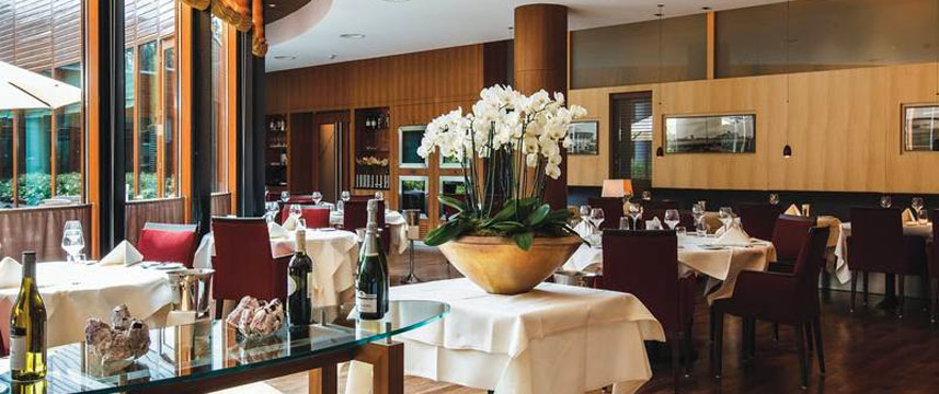 Steigenberger Restaurant Area