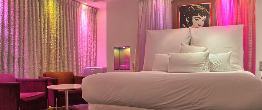 Streets Hotel - Double Bedroom