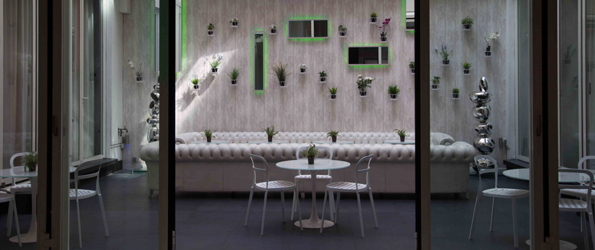 Streets Hotel - Terrace