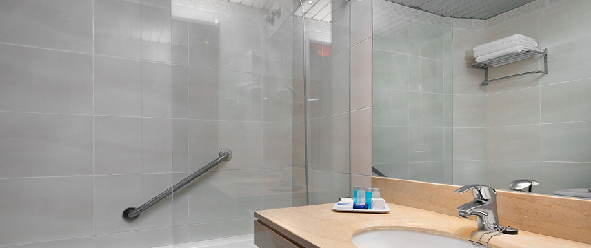 Taber Hotel - Bathroom Taber Hotel - Bathroom