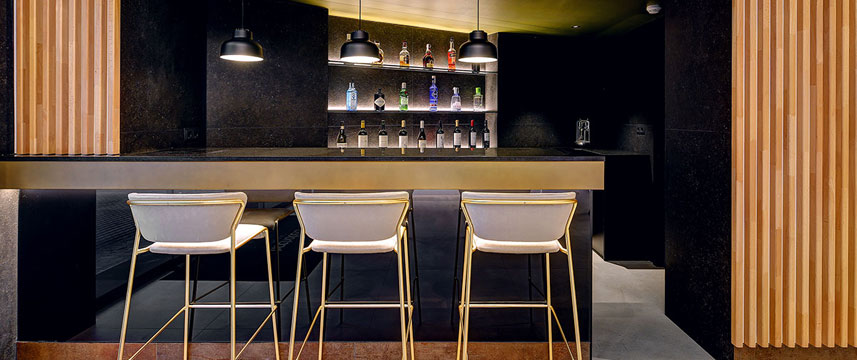 Taber Hotel - Lobby Bar