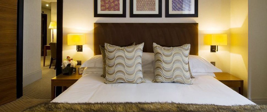 Taj 51 Buckingham Gate - Bedroom