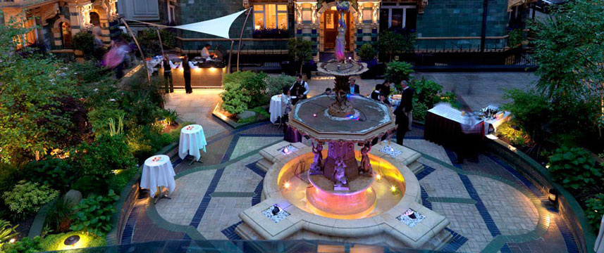 Taj 51 Buckingham Gate - Courtyard