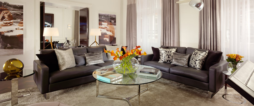 Taj 51 Buckingham Gate - Living Room