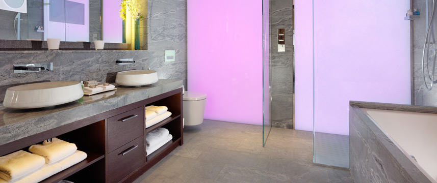 Taj 51 Buckingham Gate - Suite Bathroom