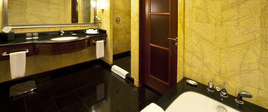 Taj Palace Hotel - Ensuite Taj Palace Hotel - Ensuite