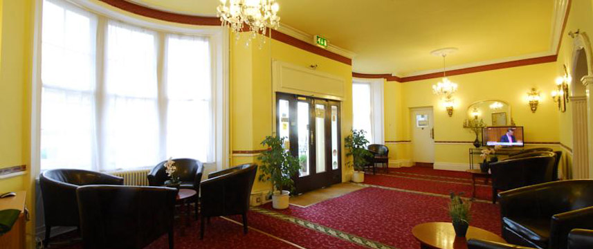 The Beach Hotel - Foyer The Beach Hotel - Foyer