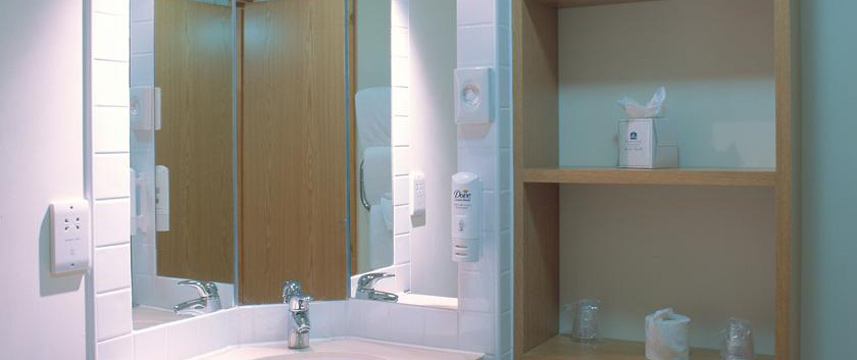 The Big Blue Hotel at Pleasure Beach - Resort Bathroom The Big Blue Hotel at Pleasure Beach - Resort Bathroom