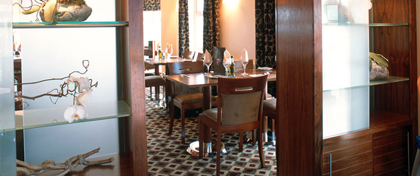 The Big Blue Hotel at Pleasure Beach - Resort Tables The Big Blue Hotel at Pleasure Beach - Resort Tables