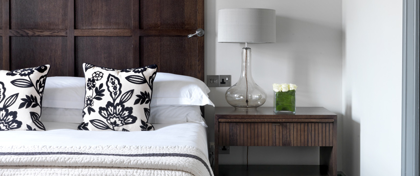 The Bloomsbury Hotel - Deluxe Bed The Bloomsbury Hotel - Deluxe Bed