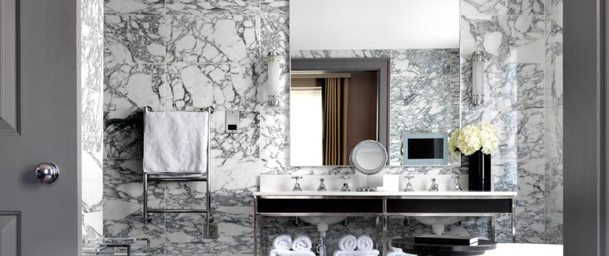 The Bloomsbury Hotel - Suite Bathroom