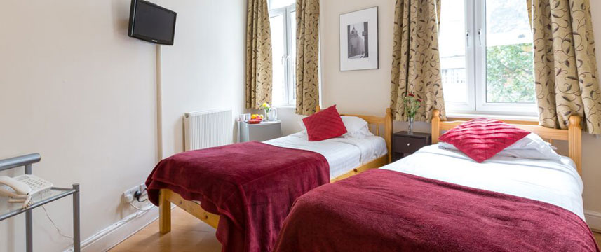 The Bridge Hotel - Twin Room The Bridge Hotel - Twin Room