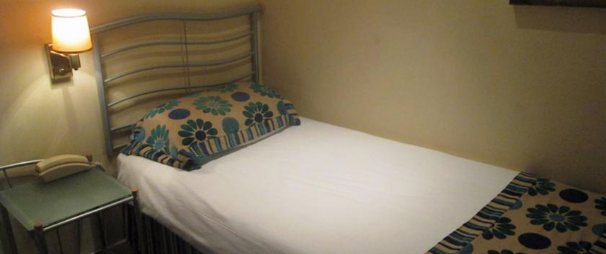 The Busby Hotel - Single Bedroom