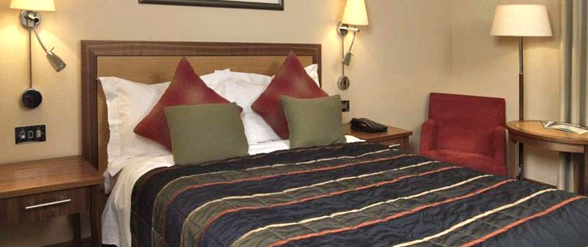 The Cambridge Belfry - QHotels - Double Bedroom The Cambridge Belfry - QHotels - Double Bedroom