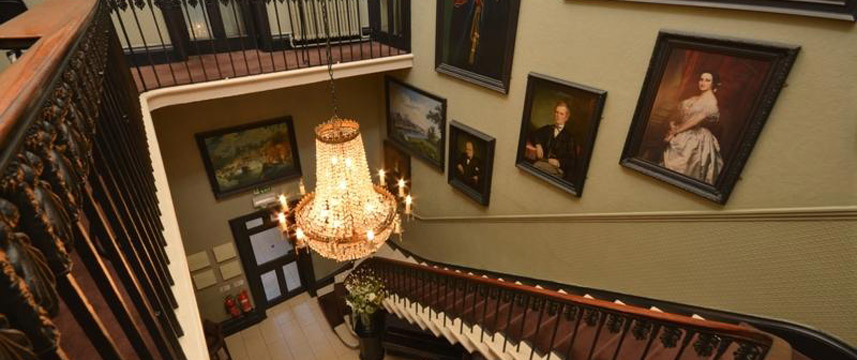The Churchill Hotel - Staircase