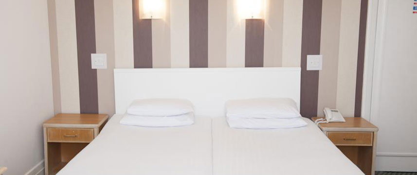 The Cliffeside Hotel Double Bed Room The Cliffeside Hotel Double Bed Room