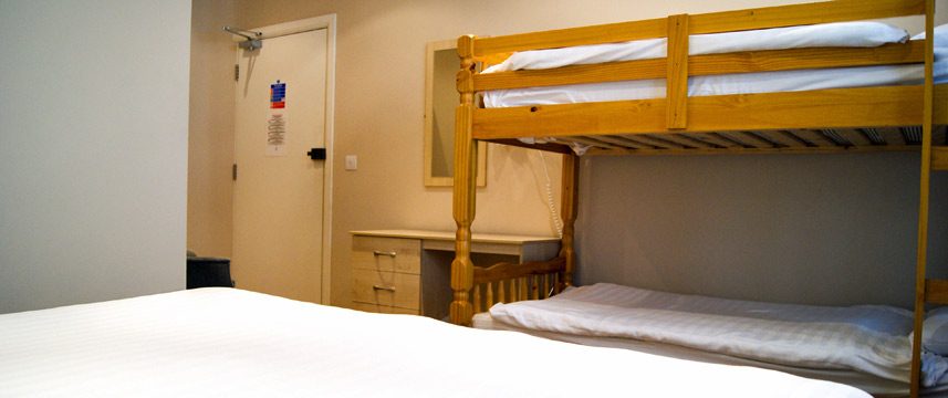 The Cliffeside Hotel - Family Room Beds