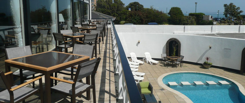 The Cliffeside Hotel Pool Terrace