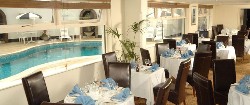 The Cliffeside Hotel Restaurant Pool