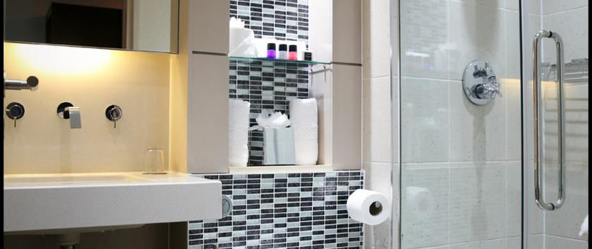 The Continental - Bathroom The Continental - Bathroom