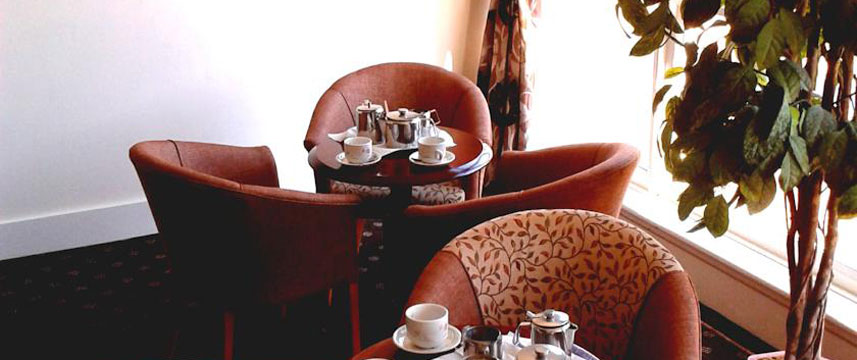 The Croham Hotel - Cafe Area The Croham Hotel - Cafe Area