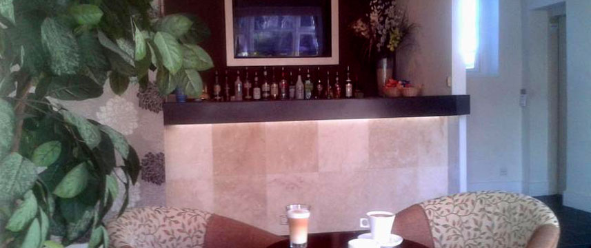 The Croham Hotel - Seating The Croham Hotel - Seating