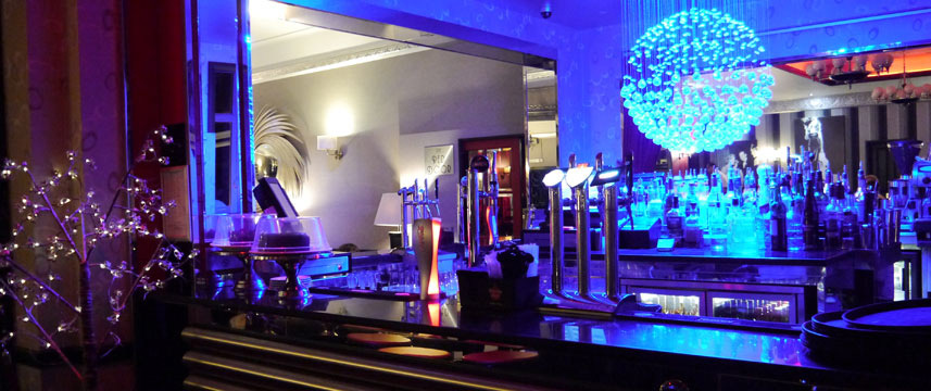 The Cumberland - Hotel Bar