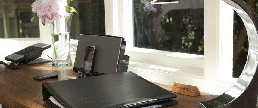 The Green House - Room Desk The Green House - Room Desk