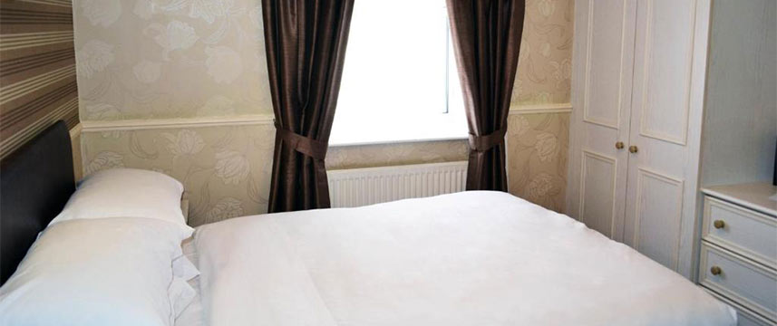 The Lyndene Hotel - Small Double Room