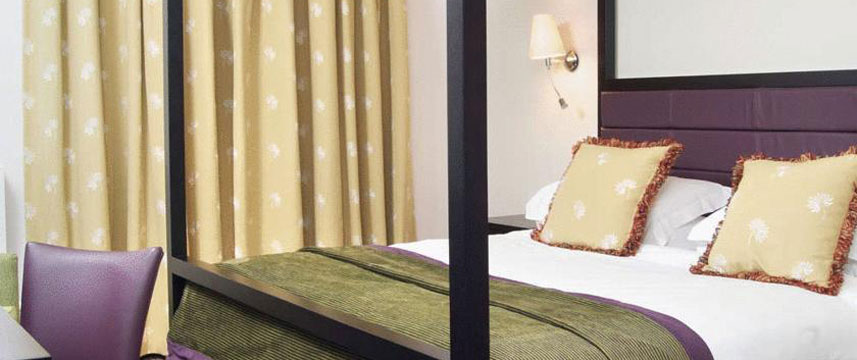 The Nottingham Belfry QHotels Suite Bed The Nottingham Belfry QHotels Suite Bed