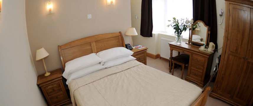 The Old Mill Hotel - Double Room Bed
