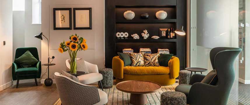 The Resident Victoria - Lobby Seating The Resident Victoria - Lobby Seating