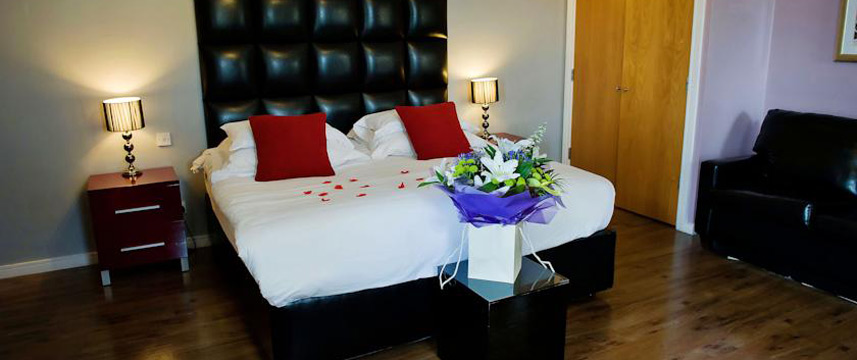 The Royal Hotel Cardiff - Double Bedroom The Royal Hotel Cardiff - Double Bedroom