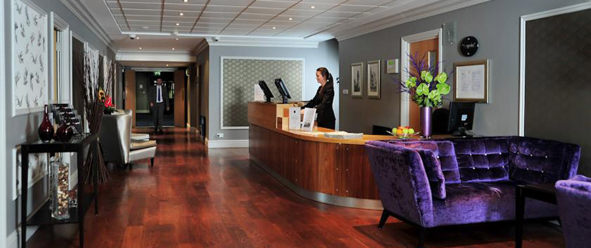 The Royal Hotel Cardiff - Recpetion The Royal Hotel Cardiff - Recpetion