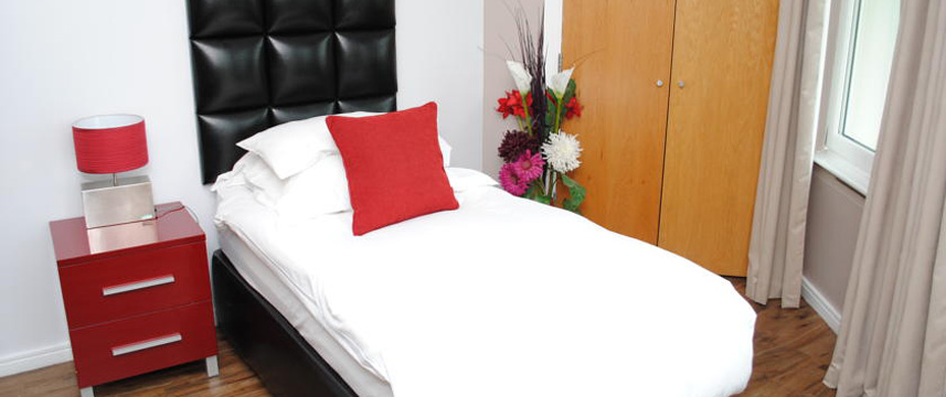 The Royal Hotel Cardiff - Single Room The Royal Hotel Cardiff - Single Room