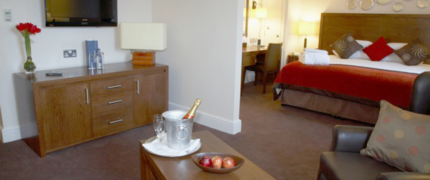 Thistle Middlesbrough - Suite Bedroom