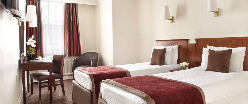 Thistle Newcastle Twin Bedroom