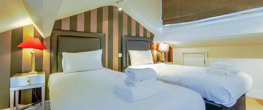 Tophams Hotel - Twin Beds