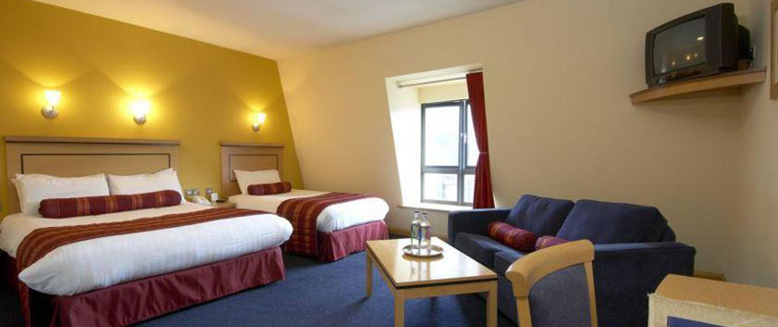 Tower Hotel Derry - Room Family