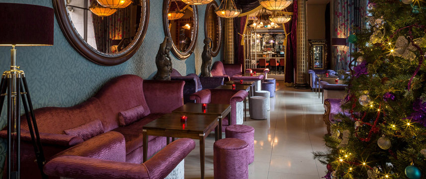 Trinity City Hotel - Christmas Lounge Trinity City Hotel - Christmas Lounge