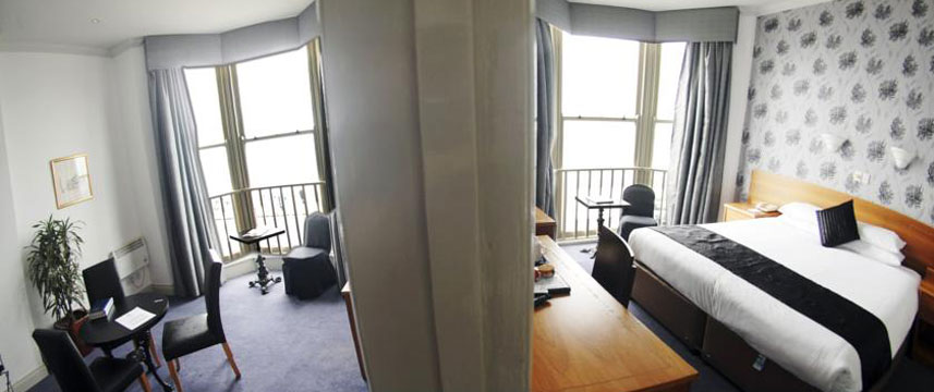 Umi Hotel Brighton - Bed Rooms