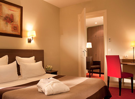Val Girard Hotel