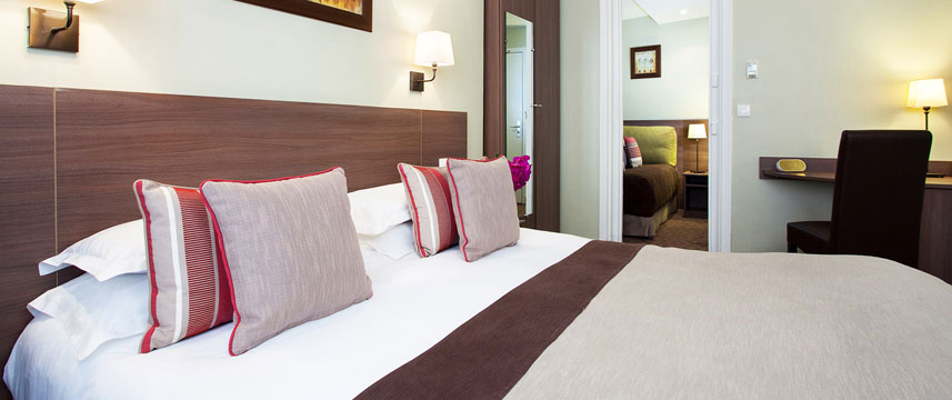 Val Girard Hotel - Family Room Val Girard Hotel - Family Room