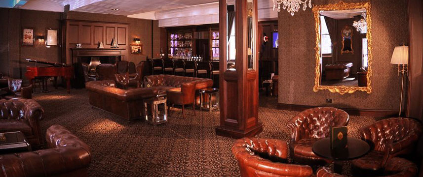 Vermont Hotel - Redwood Bar Area Vermont Hotel - Redwood Bar Area