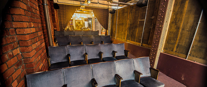 Victoria Warehouse Hotel - Cinema